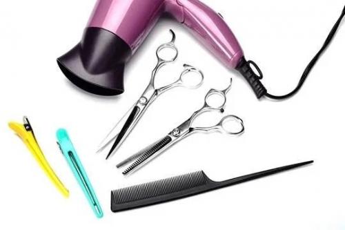 Как самой подстричь волосы ровно. Правила самостоятельной стрижки ножницами