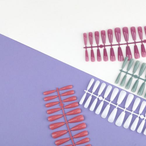 Эластичные базы для ногтей. Как выбрать базу для гель-лака?