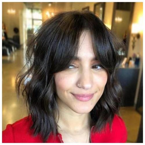 Прически на короткие волосы с челкой пошагово. Укладка на каре с челкой: 3 способа