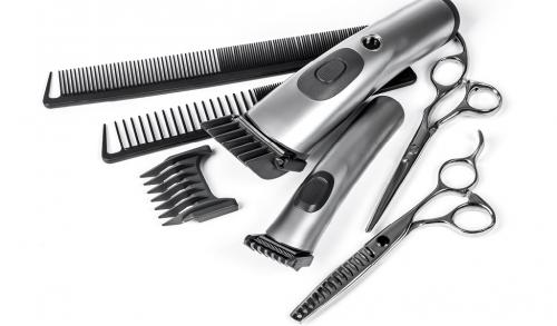 Стрижемся в домашних условиях. Как самой подстричь волосы в домашних условиях: способы и инструкция 01