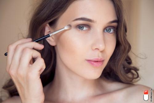 Макияж для серо-голубых глаз пошагово. Макияж для русоволосых с голубыми глазами пошагово
