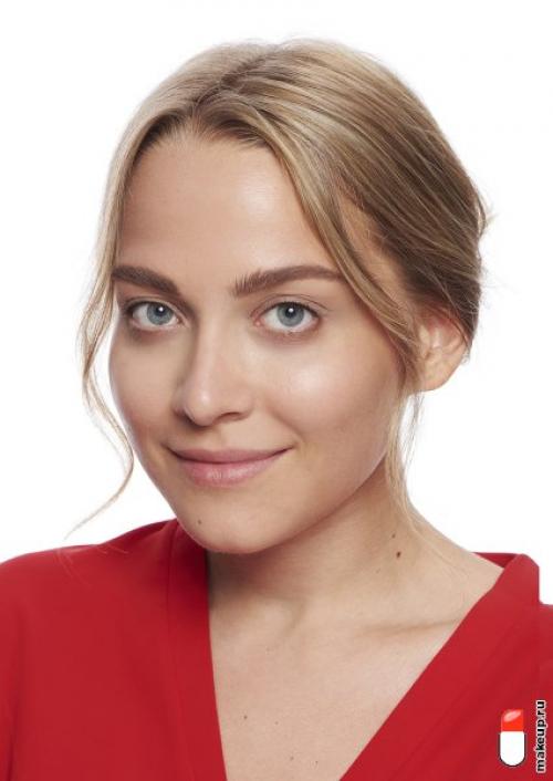 Дневной макияж для серо-голубых глаз. Макияж для серых глаз: идеи и инструкции