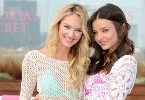 Макияж для голубых глаз и серо-голубых. Макияж для голубых глаз