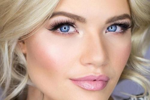 Макияж для голубых глаз самостоятельно. Выбор косметики