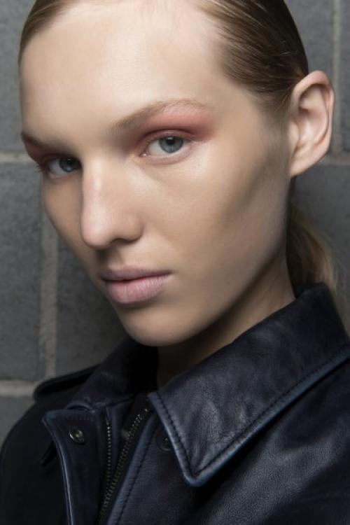 Дневной макияж для голубых глаз. Небесный цвет: лучшие идеи повседневного макияжа для голубых глаз