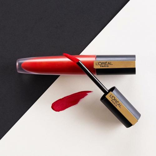 Как сделать контур губ перед нанесением темной помады. Как сделать помаду темнее?