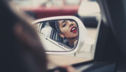 Как носить темную помаду: пошаговое руководство 07 Как носить темную помаду: пошаговое руководство 07