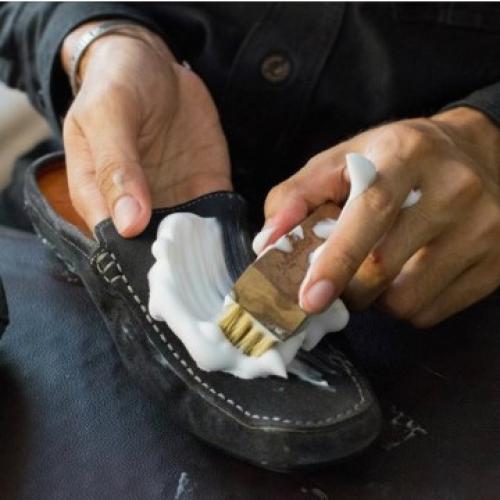 Ежедневный уход за кожаной обувью. Уход за обувью из гладкой кожи 03