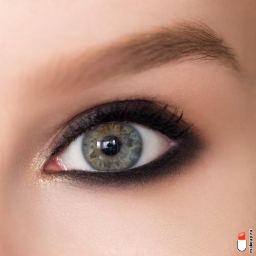 Как правильно подвести глаза карандашом. Как правильно подводить глаза карандашом?