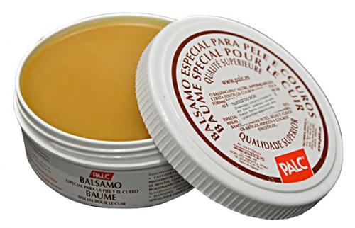 Уход за обувью из натуральной кожи с восковой отделкой. Рекомендации по применению воска для обуви, его отличие от крема