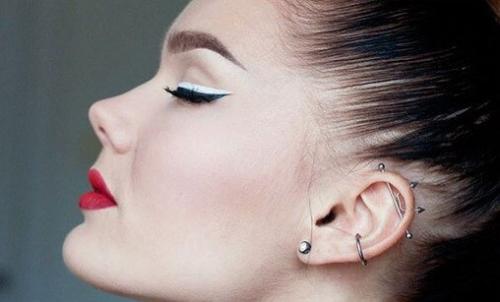 7 способов, как пользоваться белым карандашом для глаз. 7 хитростей применения белого карандаша, который сделает макияж идеальным! 02