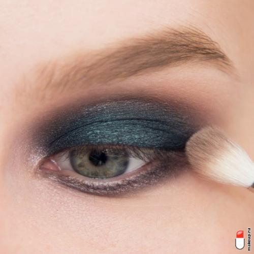 Кайал для глаз, что это. 3 способа, как использовать кайал в макияже