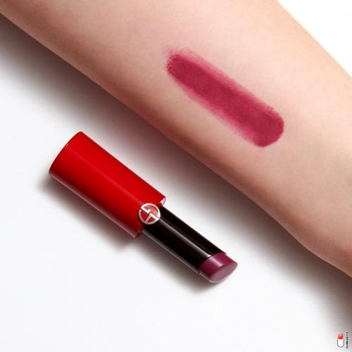 Как выбрать между гелевой и матовой черной помадой для губ. Матовые помады для губ: бьюти-досье