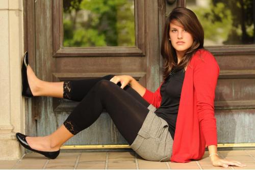 Модные идеи: какую обувь носить с легинсами зимой 2025 09