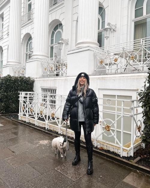 С чем носить кожаные леггинсы для делового стиля. 5 вариантов сочетаний с кожаными леггинсами в разных стилях