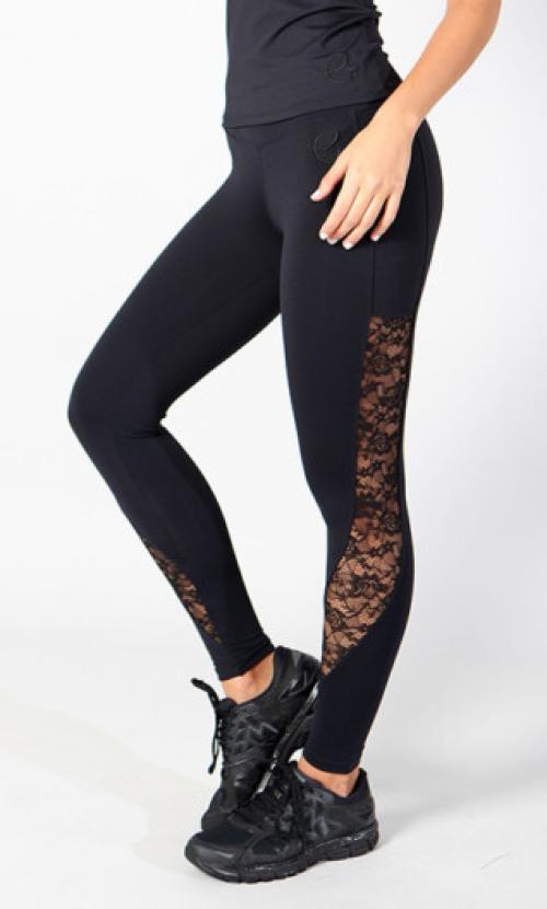 Можно ли носить кроссовки с кожаными леггинсами. Особенности комбинирования