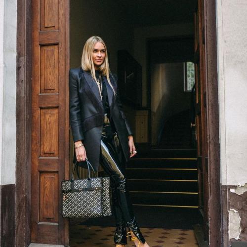 С чем носить кожаные леггинсы для создания делового образа. 5 вариантов сочетаний с кожаными леггинсами в разных стилях