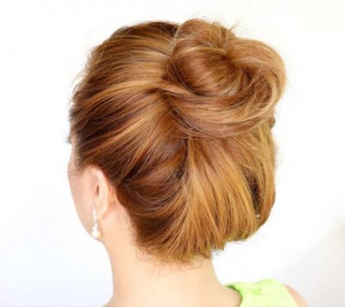 Как сделать небрежный пучок. Как сделать растрепанный пучок на голове?