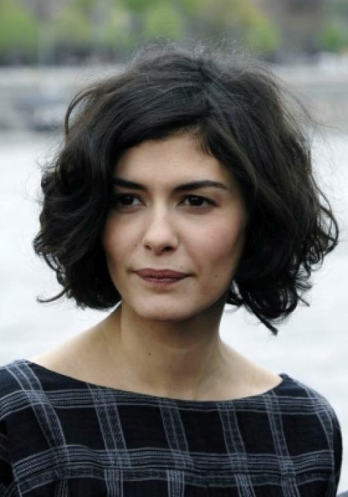 Прически на каждый день на короткие волосы. Быстрые прически на короткие волосы: 10 стильных идей на каждый день 18