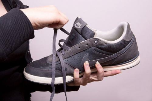 Как мыть кожаные кроссовки. Можно ли стирать кожаные кроссовки