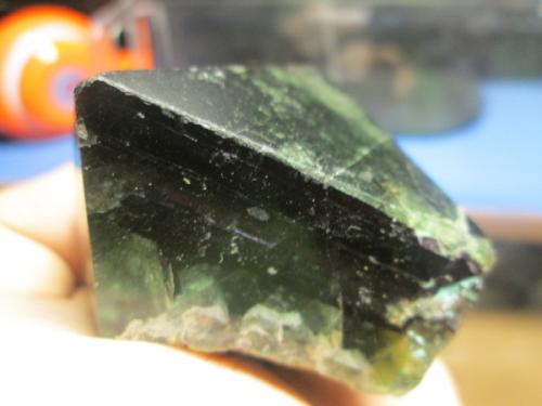 Как хранить и демонстрировать найденные драгоценные камни. Минералы тоже люди: как я храню коллекцию и другое.