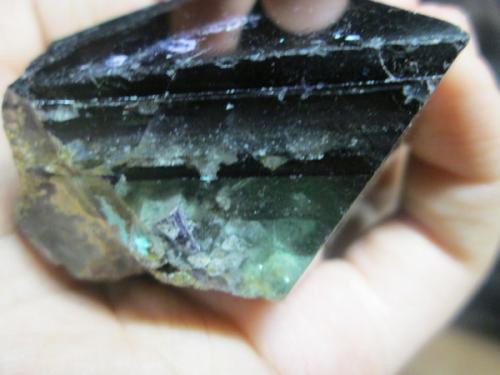 Как хранить и демонстрировать найденные драгоценные камни. Минералы тоже люди: как я храню коллекцию и другое.