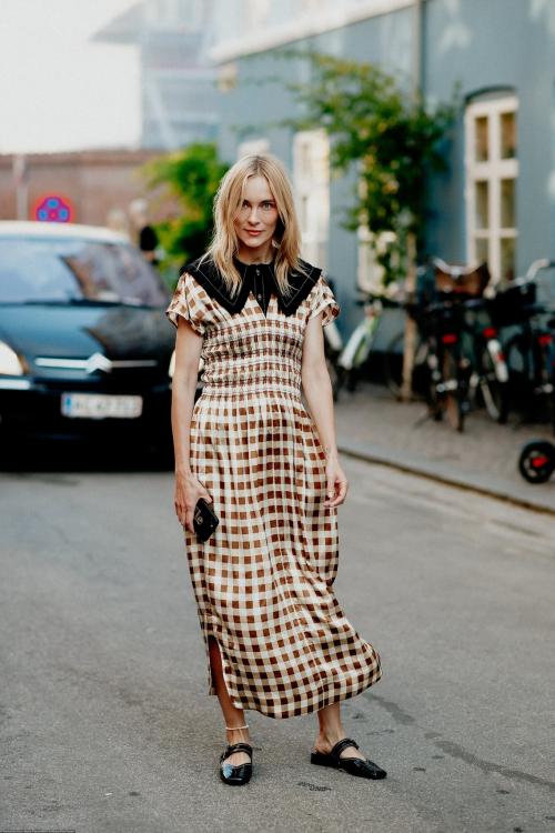 Какие платья будут самыми модными летом-2022. Общие тенденции моды на сезон весна-лето 2022 09 Какие платья будут самыми модными летом-2022. Общие тенденции моды на сезон весна-лето 2022 09