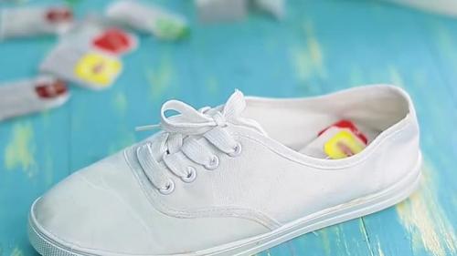 Как убрать неприятный запах из обуви чайным пакетиком. Чайные пакетики от запаха обуви