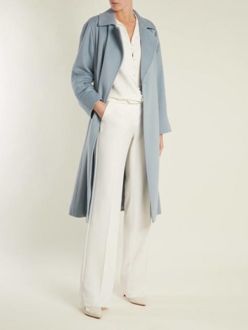 Модные цвета осень-зима 2021 2022. Модный цвет в одежде осень-зима 2022 2023 — прохладный синий