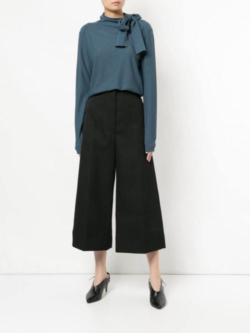 Модные цвета осень-зима 2021 2022. Модный цвет в одежде осень-зима 2022 2023 — прохладный синий