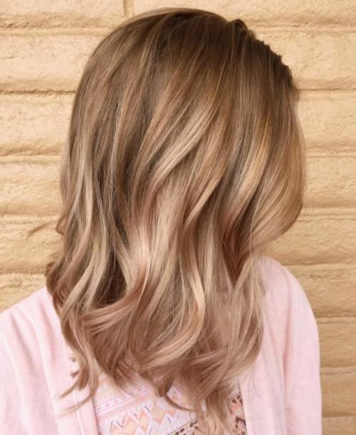 Названы главные тренды в прическах на осень 2022 года. Модные прически и стрижки осень-зима 2021-2022 20