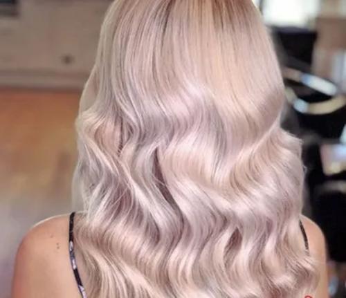 Окрашивание блонд на короткие волосы. Разнообразие оттенков 17