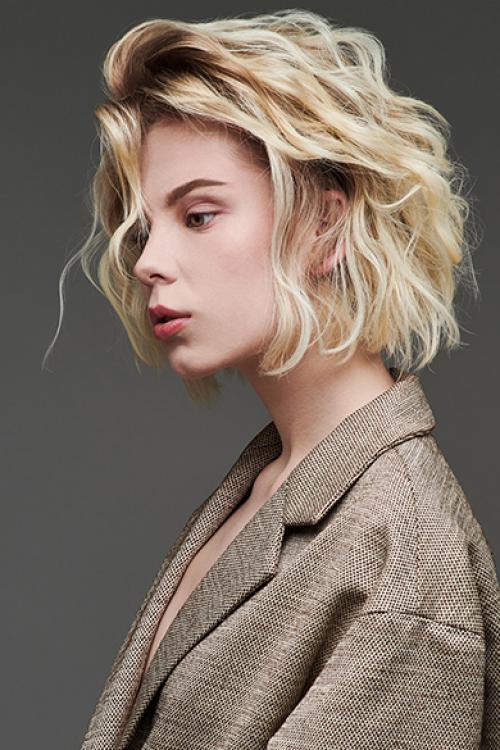 Как покрасить короткие волосы в блонд. Кому идет блонд на коротких волосах