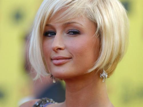 Как скрыть большой нос прической. Женские причёски и стрижки, которые скроют большой или длинный нос