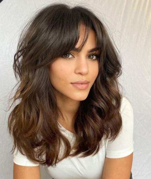 Челка шторка и большой нос. Челка шторка 2023 с актуальными стрижками: фото, тренды