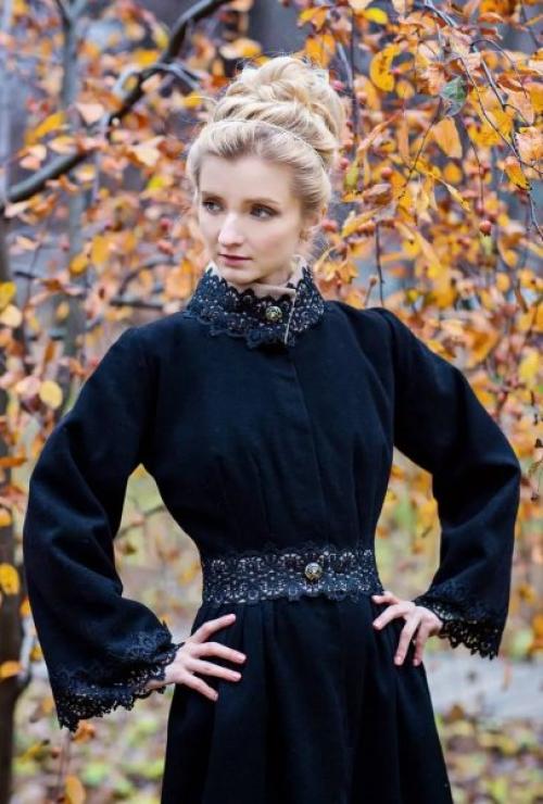 Декор і переробка пальто своїми руками. Красное пальто — 25 вариантов, как украсить серые будни