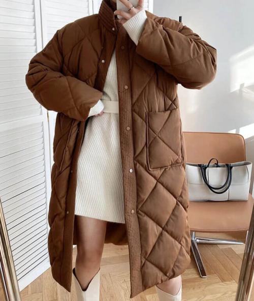 Как украсить стеганое пальто. Стеганое пальто 2022: модные модели