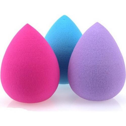 Чем лучше наносить тональный крем спонжем или кистью. Спонжи