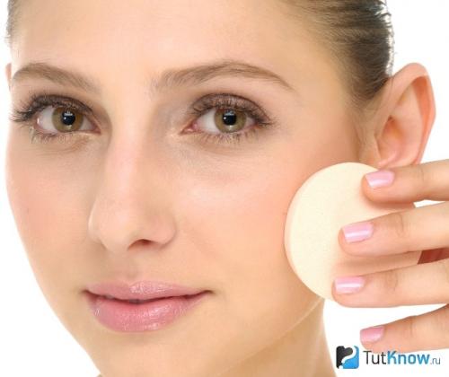 Как правильно наносить тональный крем и консилер. Что сначала: консилер или тональный крем? 15 Как правильно наносить тональный крем и консилер. Что сначала: консилер или тональный крем? 15