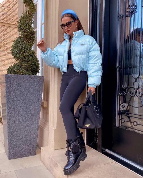 Самая модная верхняя одежда осени. Верхняя одежда для женщин: модные тенденции, фото осень 2021 17