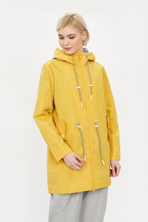 С чем носить ветровку. 9 модных трендов, которые касаются ветровок: 03