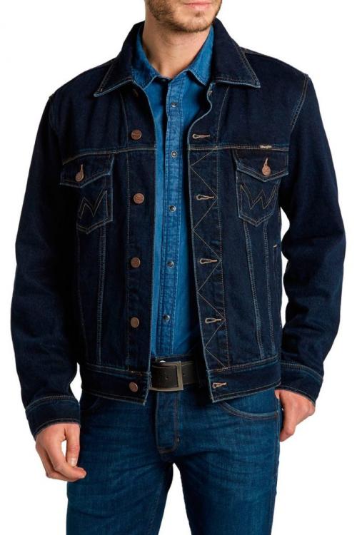 Какую обувь носить с джинсовой курткой. Джинсовая куртка: с чем носить мужчине