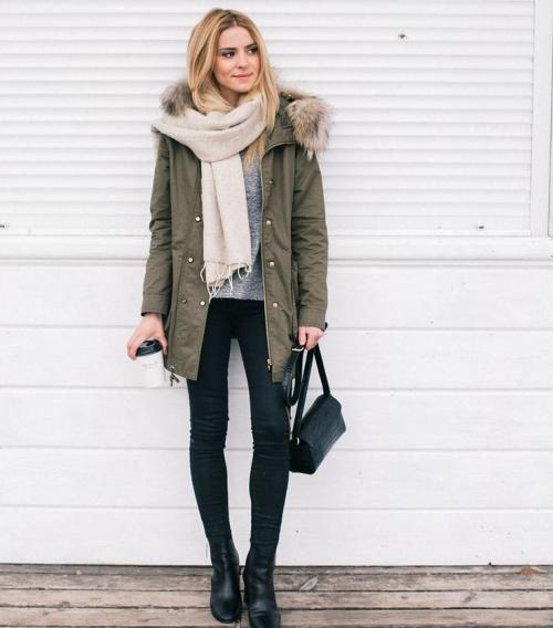 С чем носить зеленую куртку. Женская зеленая куртка: модные сочетания на сезон осень-зима