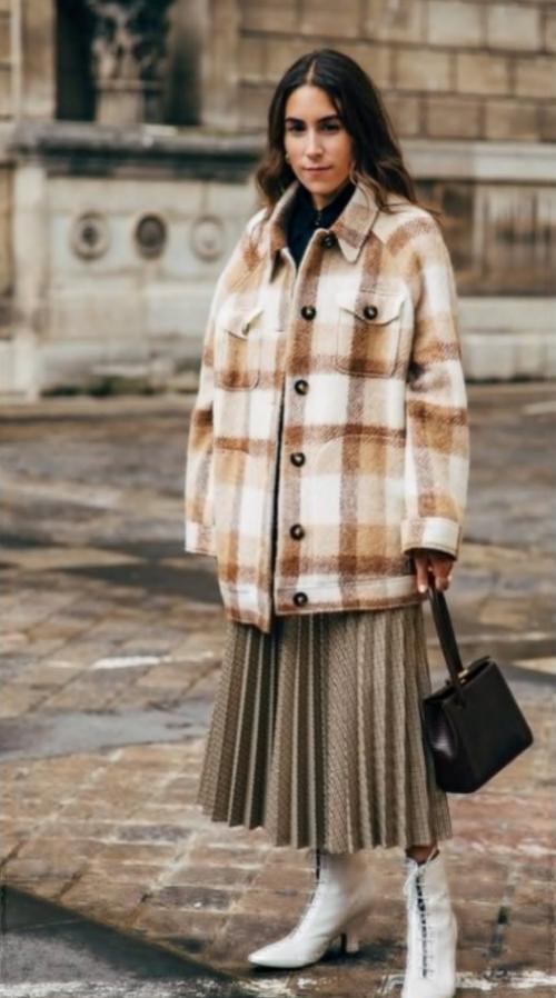 Стёганые куртки весной 2022. Основные тренды на куртки на весну 2022 32