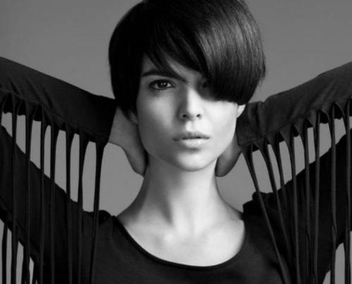 Легкие прически на короткие волосы самой себе. Идеи простых причесок на короткие волосы на каждый день — фото и видео пошагово