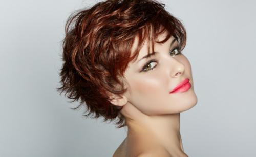 Легкие прически на короткие волосы самой себе. Идеи простых причесок на короткие волосы на каждый день — фото и видео пошагово