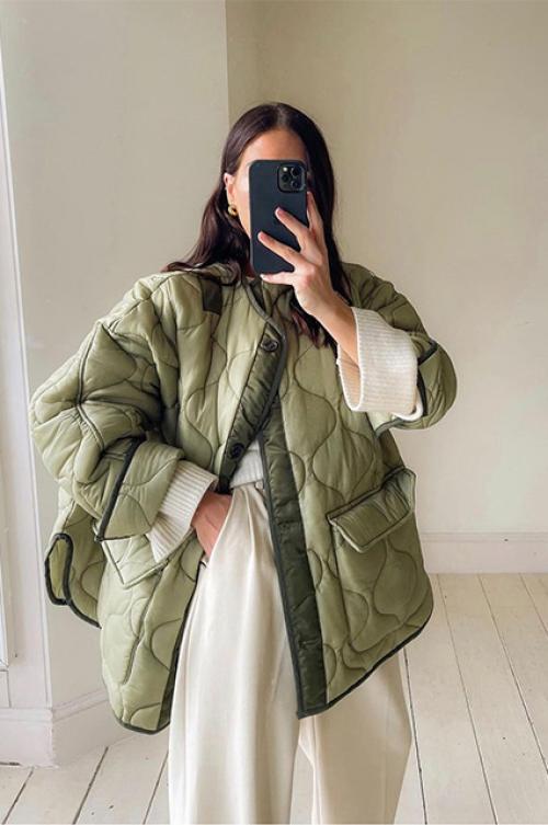 Стильная женская стеганая куртка. Актуальные модели для стильных образов 20