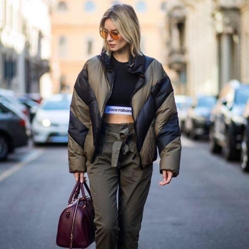 С чем носить объемную куртку. Модные модели пуховиков на осень-зиму 2019-2020