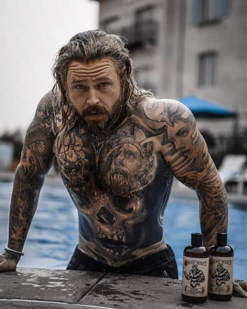 Высокая прическа мужская. Удлиненные мужские прически: сочетание стиля и комфорта