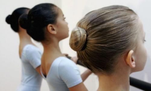 Как сделать высокую прическу своими руками. 10 модных высоких причесок 10 Как сделать высокую прическу своими руками. 10 модных высоких причесок 10